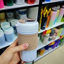 coffee mug 450 ml with Smart display  silicone grip Stylish travel mug